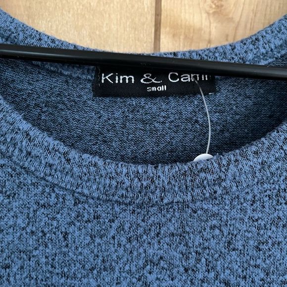 KIM & CAMI || Blue Warm Stretchy Lightweight Casual Top - Picture 3 of 3